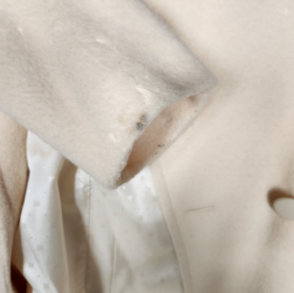 Long white coat - Picture 4 of 5